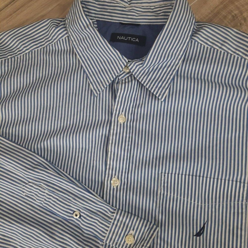 Nautica Men's XL Blue WhiteStriped Long Sleeve Button Front Shirt